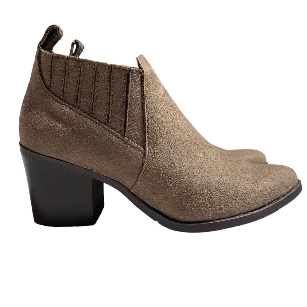Candie's Faux Suede Booties Size 8 Pointed Toe Western Rodeo Casual Boho